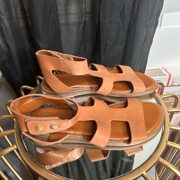 Franco Sarto Genevia Gladiator Sandals - Picture 3 of 5